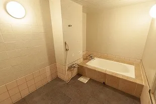 405号室浴室