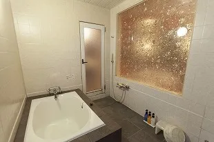 505号室浴室